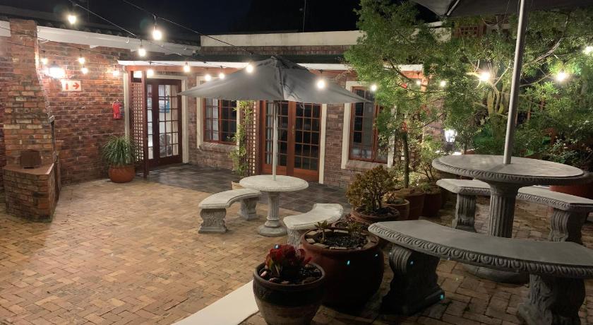 Green Pastures Guesthouse photo