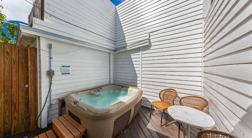 키웨스트 (FL) Wicker Guesthouse 3성급 숙소 로비