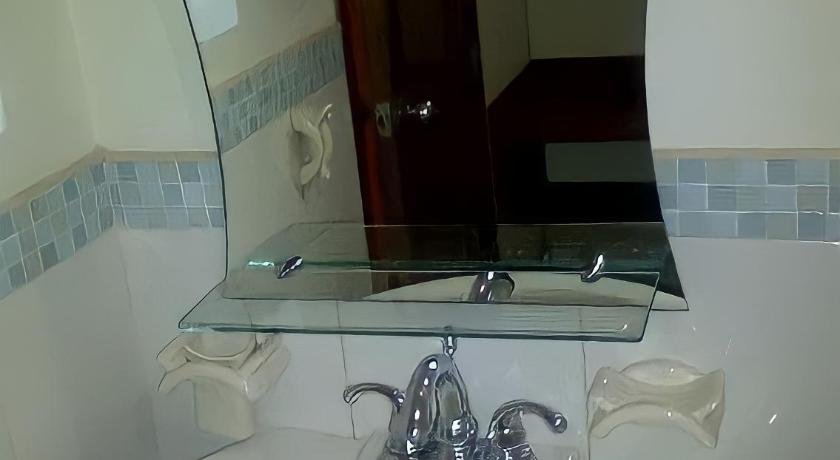 Hotel Madrigal photo