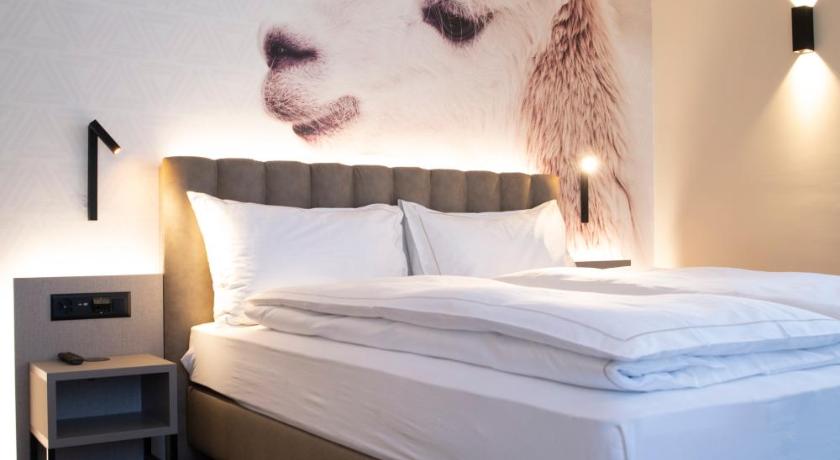 Adaastra Boutique Hotel — Hotel in Brig