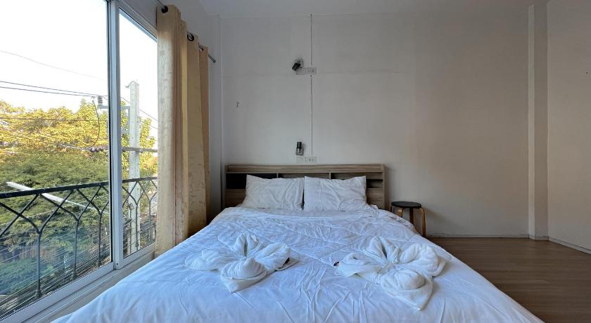Bunk Boutique Hostel Chiang Mai photo