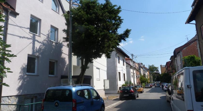 Apartments Luxe Self Check in — Hotel in Zagreb