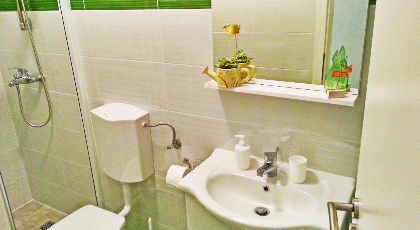 Apartments and Rooms King photo