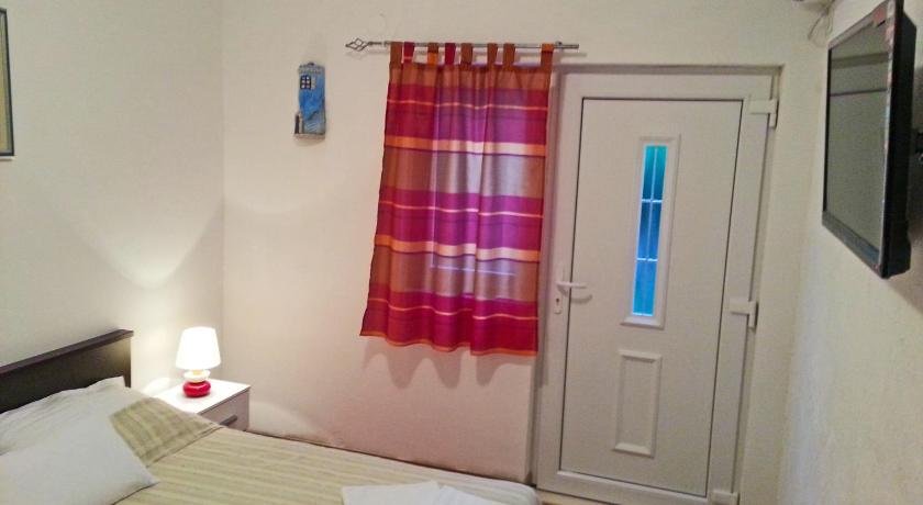 Apartments and Rooms King photo