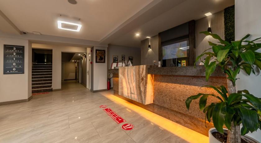 Tema 242 Hotel photo