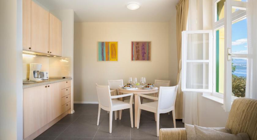 Apartments Belvedere - Liburnia photo