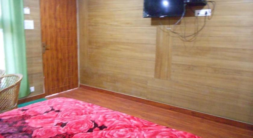 Nandan Kanan Auli Resort photo