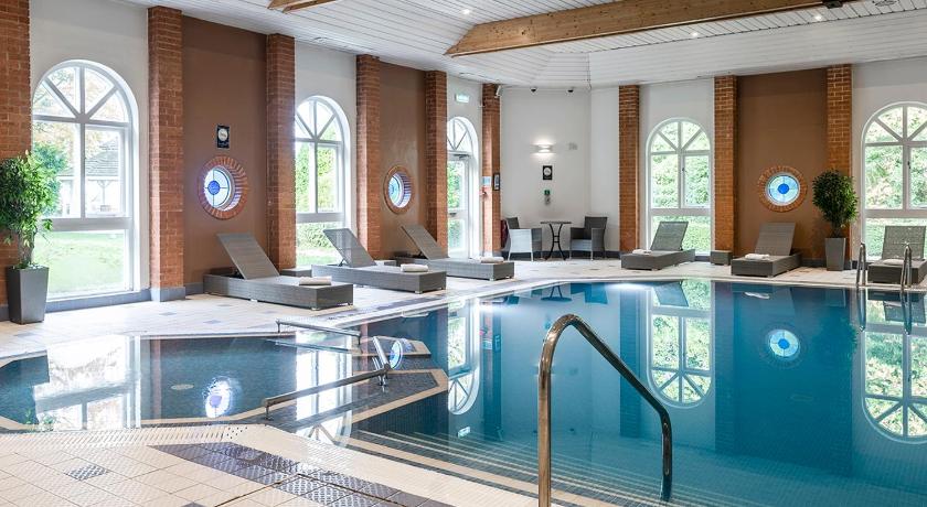 The Hogs Back & Spa Farnham photo