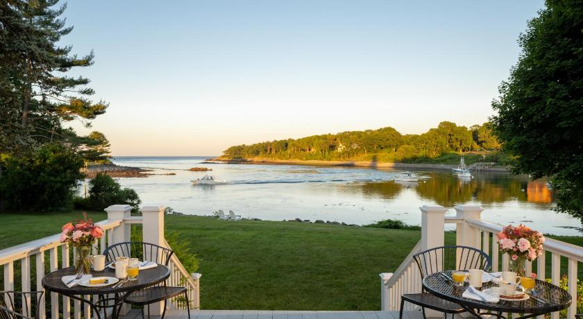 Dockside Guest Quarters photo