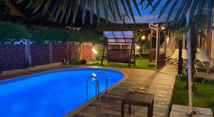 Villa Bade sıcak havuzlu — Hotel in Sapanca