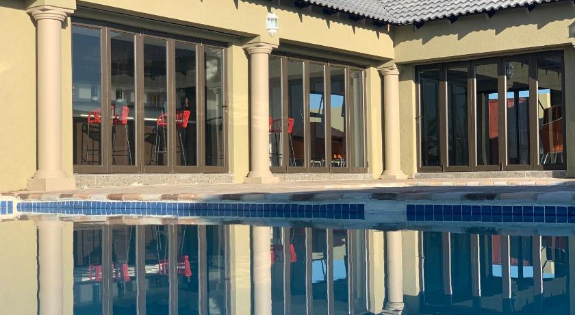 Yami Nawe Lodge
