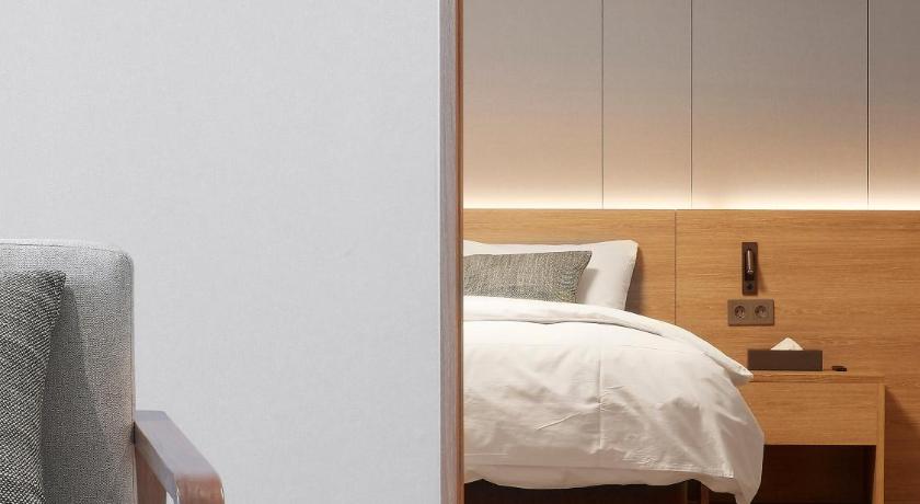 Image of Sky Suite A or B - Randomly Assigned 13