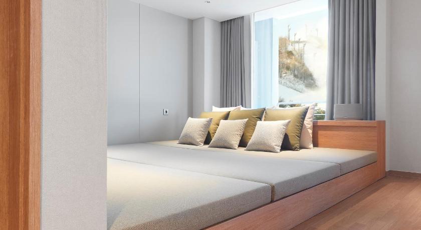Image of Sky Suite A or B - Randomly Assigned 6