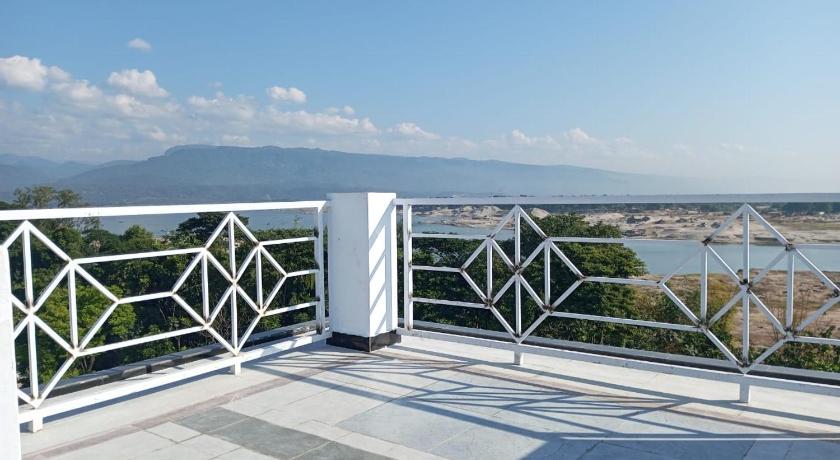 Jatra Shada Pathor Hotel and Resort photo