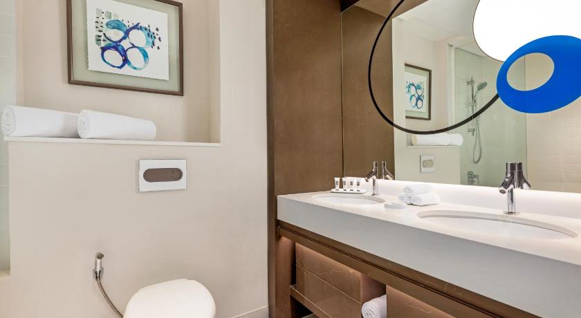 Image of Superior Room With 2 Single Beds 3