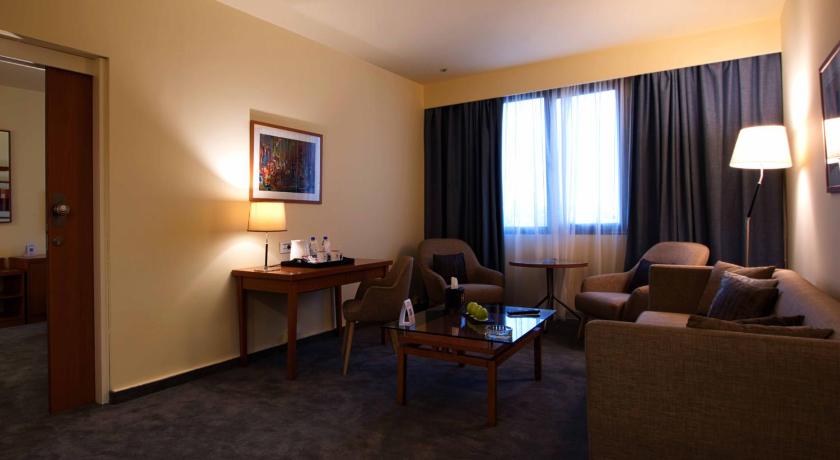 Image of Classic Suite 5