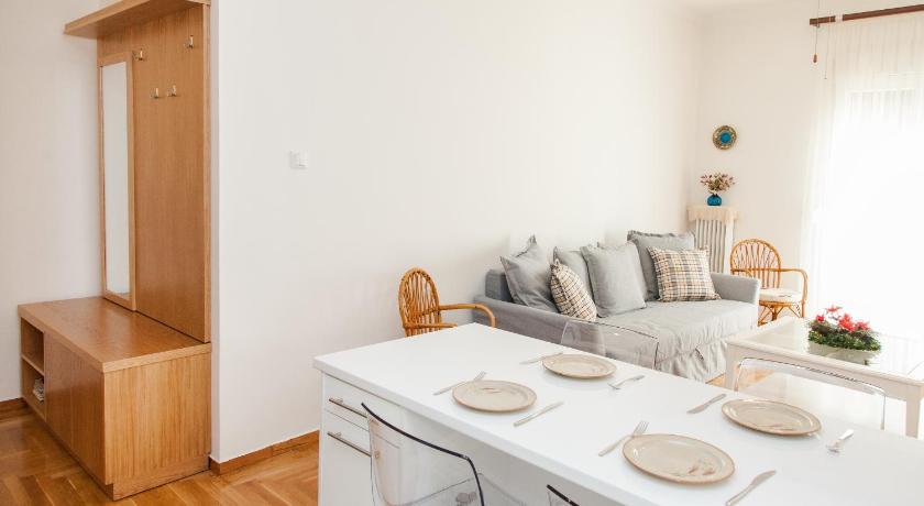 Cozy apt with Lycabettus View! photo