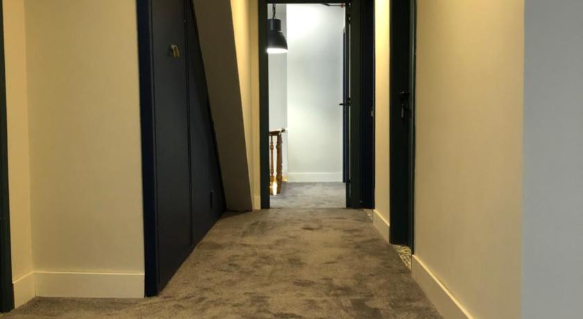 Hotel Le Cygne d'Argent photo
