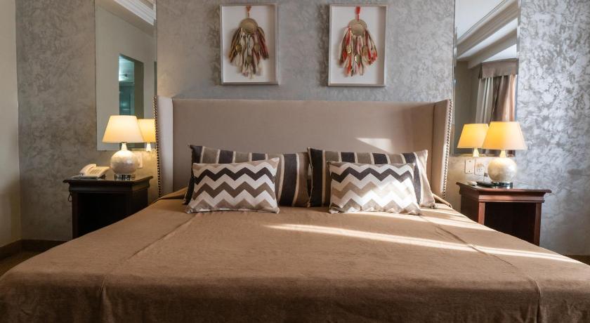 Image of Executive Suite 1
