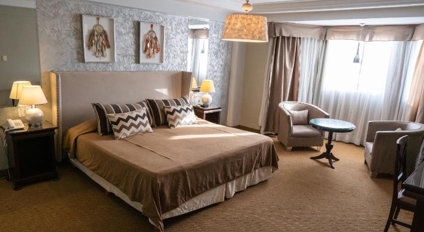 Image of Executive Suite 0