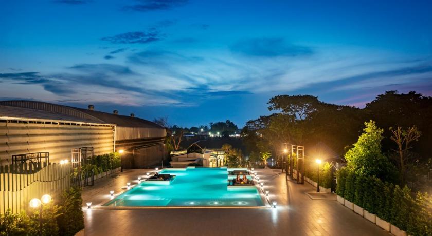 叻武里 Nine River Hotel 3星级 酒店 大堂