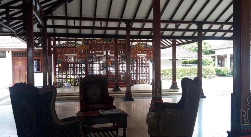 KoolKost At Tenggilis - Minimum Stay 30 Nights — Hotel in Surabaya