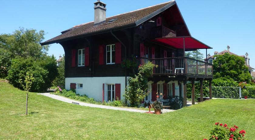 Chalet Chemin de la Moraine — Hotel in Saint-Prex