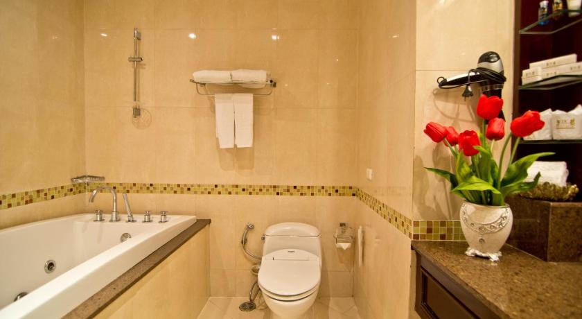 Image of Superior 12