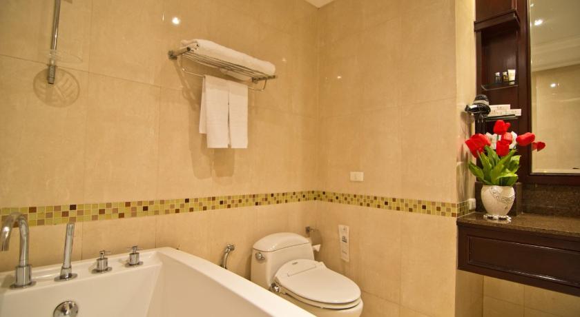 Image of Superior 15