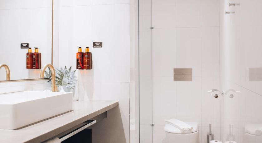 Image of Deluxe Double Room 4