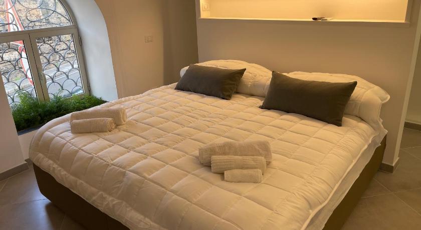 Hola Cathedral House — Hotel in Palermo