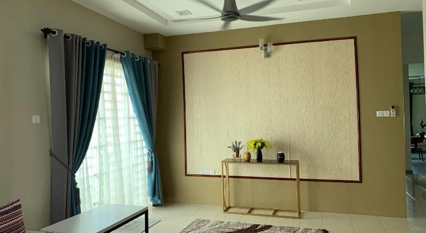 VISTANA INDAH HOMESTAY photo