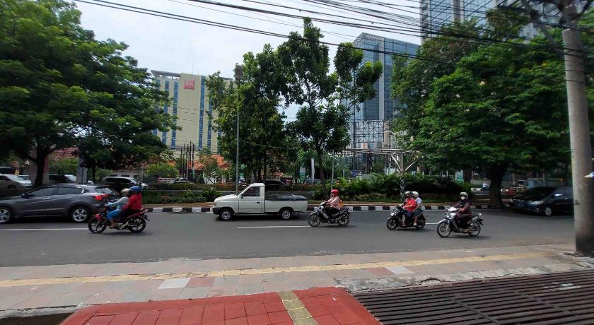 Rons City Hotel near Simpang Lima Semarang Mitra RedDoorz - image 26