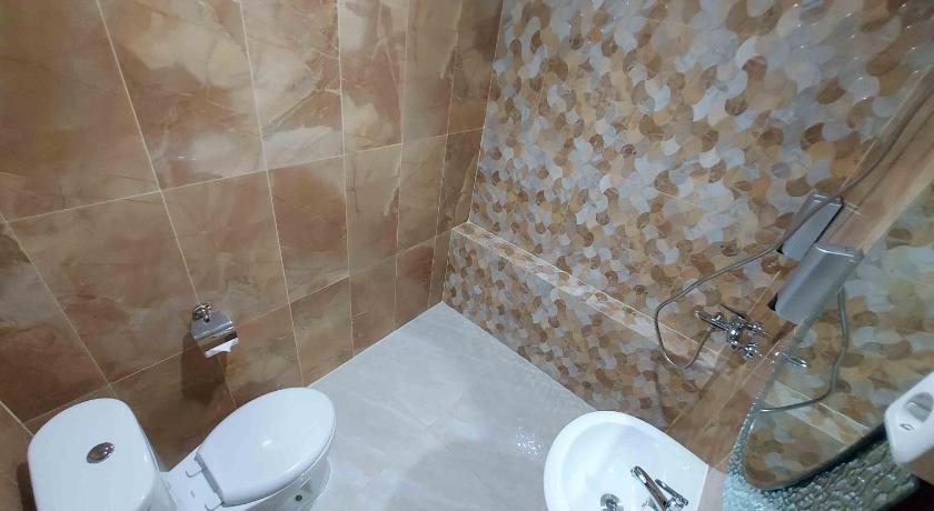 Rons City Hotel near Simpang Lima Semarang Mitra RedDoorz - image 31