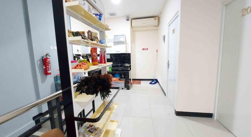 Rons City Hotel near Simpang Lima Semarang Mitra RedDoorz – Semarang, ID