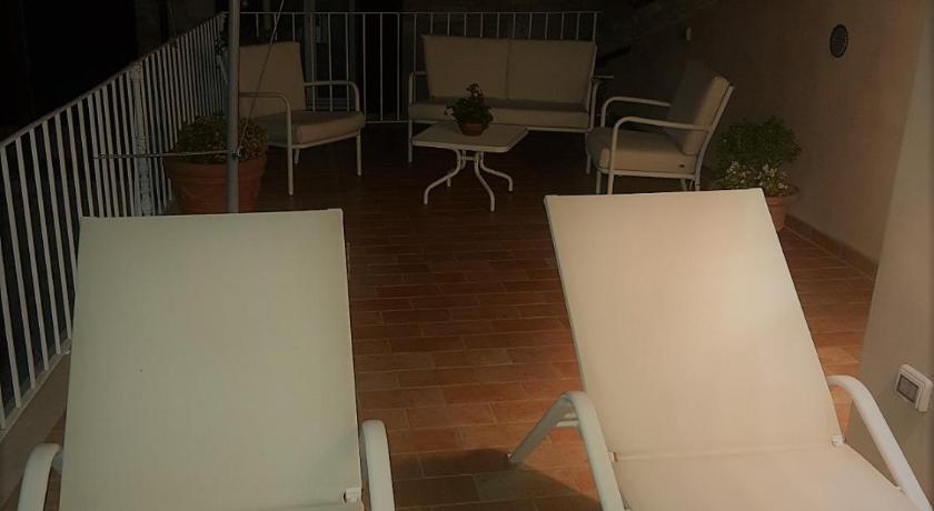 Portica10 photo