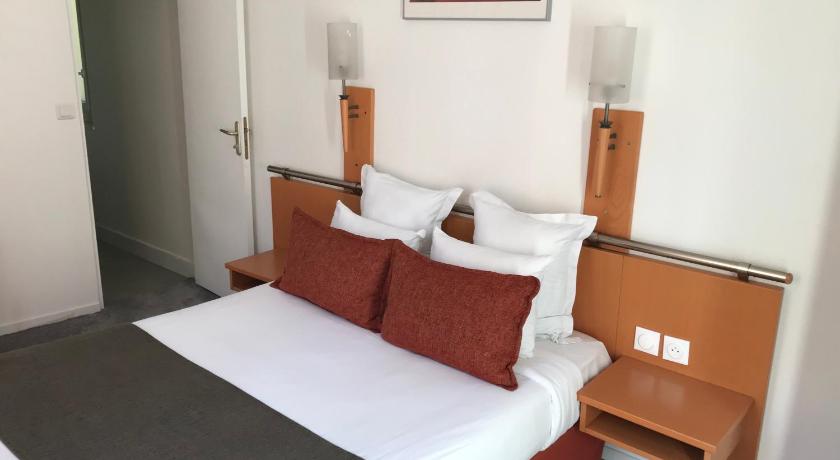 Hotel Morand photo