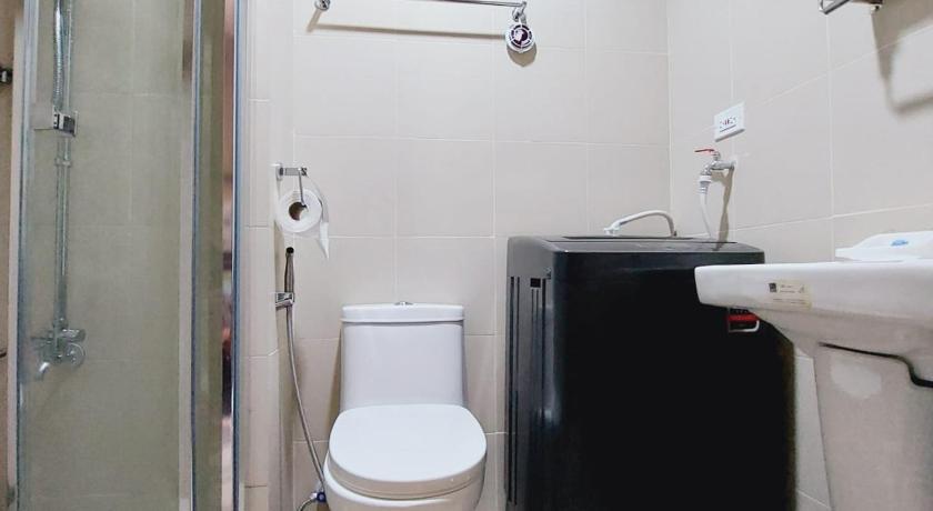 One Bedroom Condo Unit Fame Residences photo