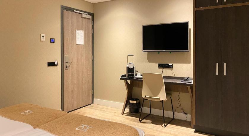 Szoba 2 külön ággyal - alagsor (Twin Room Souterrain) fotója 4