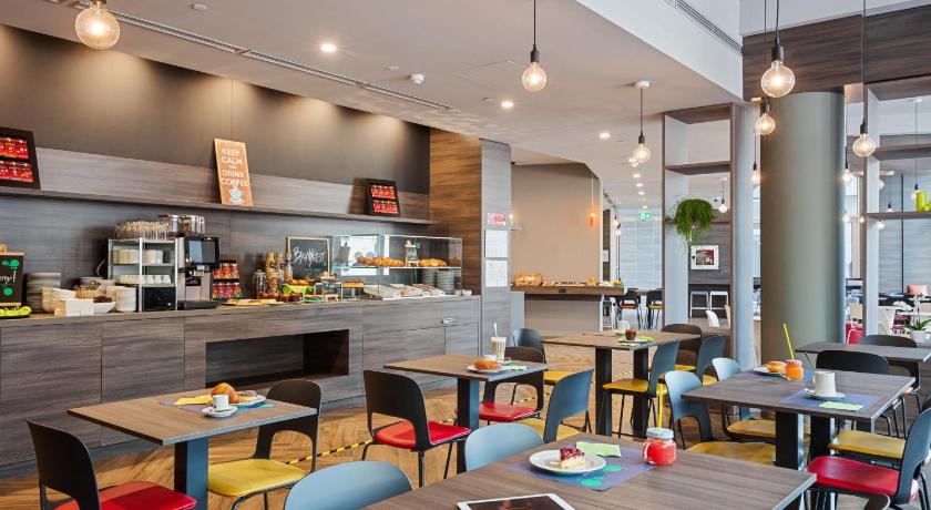 CAMPANILE VENICE MESTRE - image 11