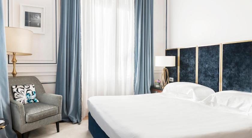 Image of Deluxe Room 5