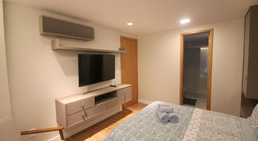 Image of Apartment with Sea View 1
