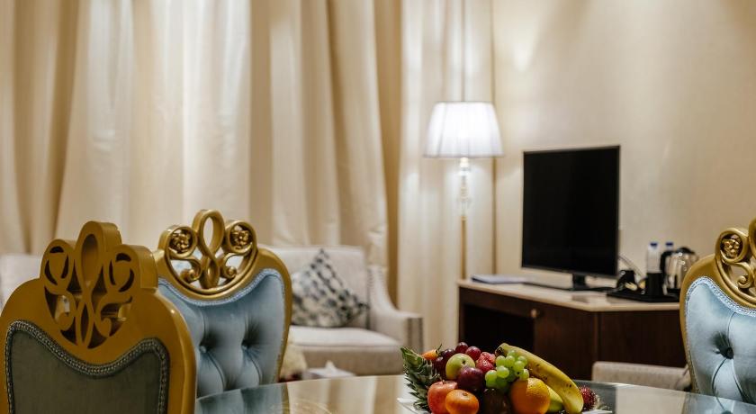 Image of Standard suite 5