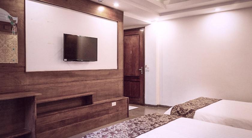 Image of Family Room 3