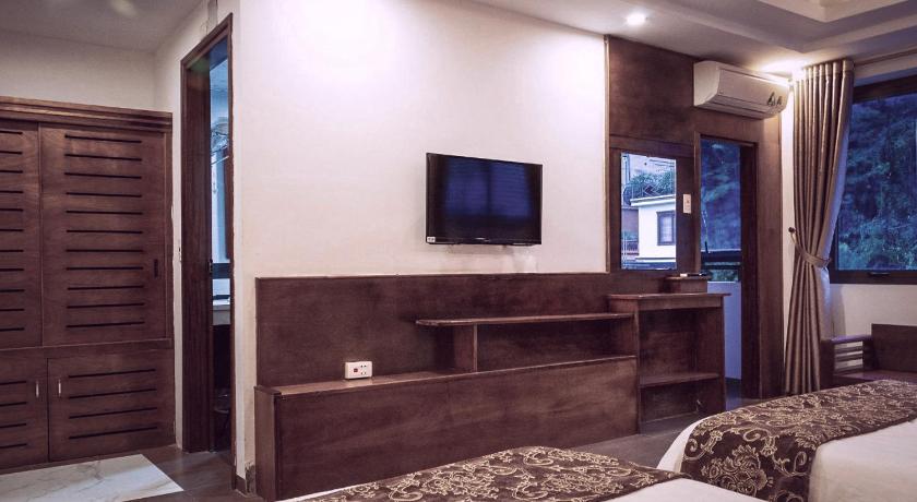 Image of Family Room 3