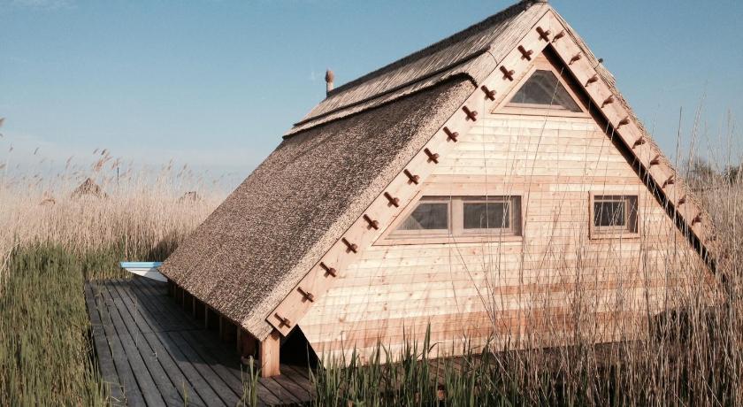Pfahlbau Rust/Neusiedlersee — Hotel in Rust
