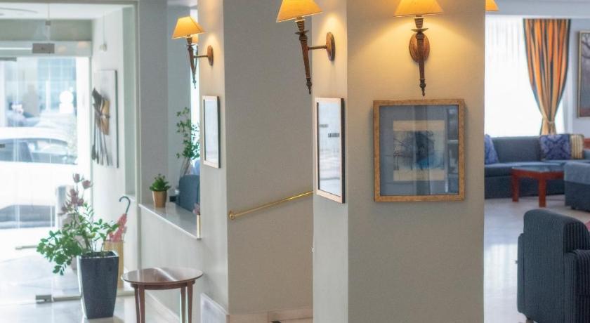 卡尔季察 Hotel Kierion 3星级 酒店 外观