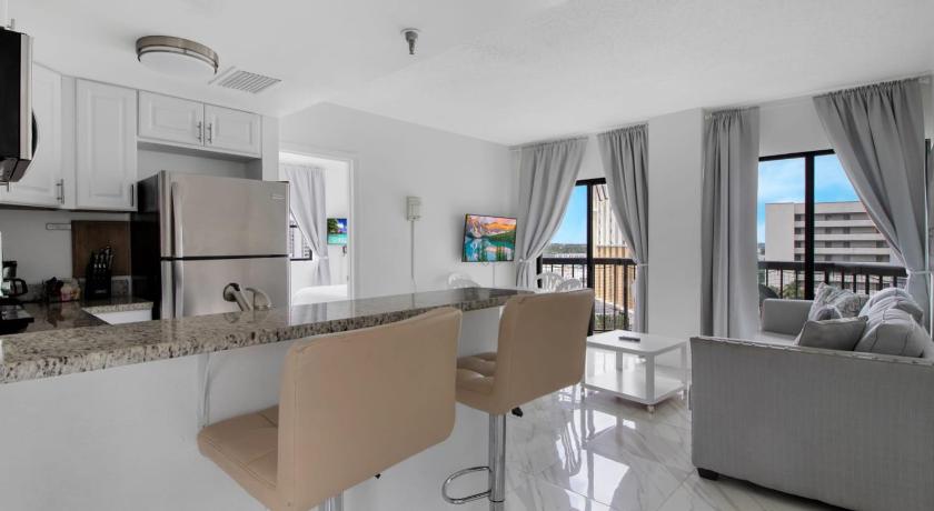 Enclave Apartments at International Drive photo