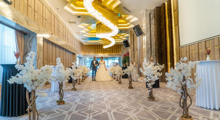 NEW KARAMAN HOTEL - main image