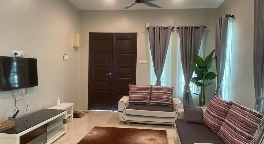 VISTANA INDAH HOMESTAY photo